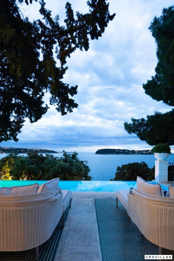 Meys Place Villaer